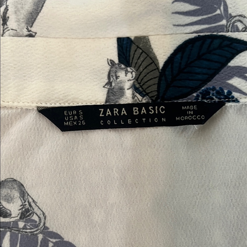 Zara Basic White and Blue Patterned Top